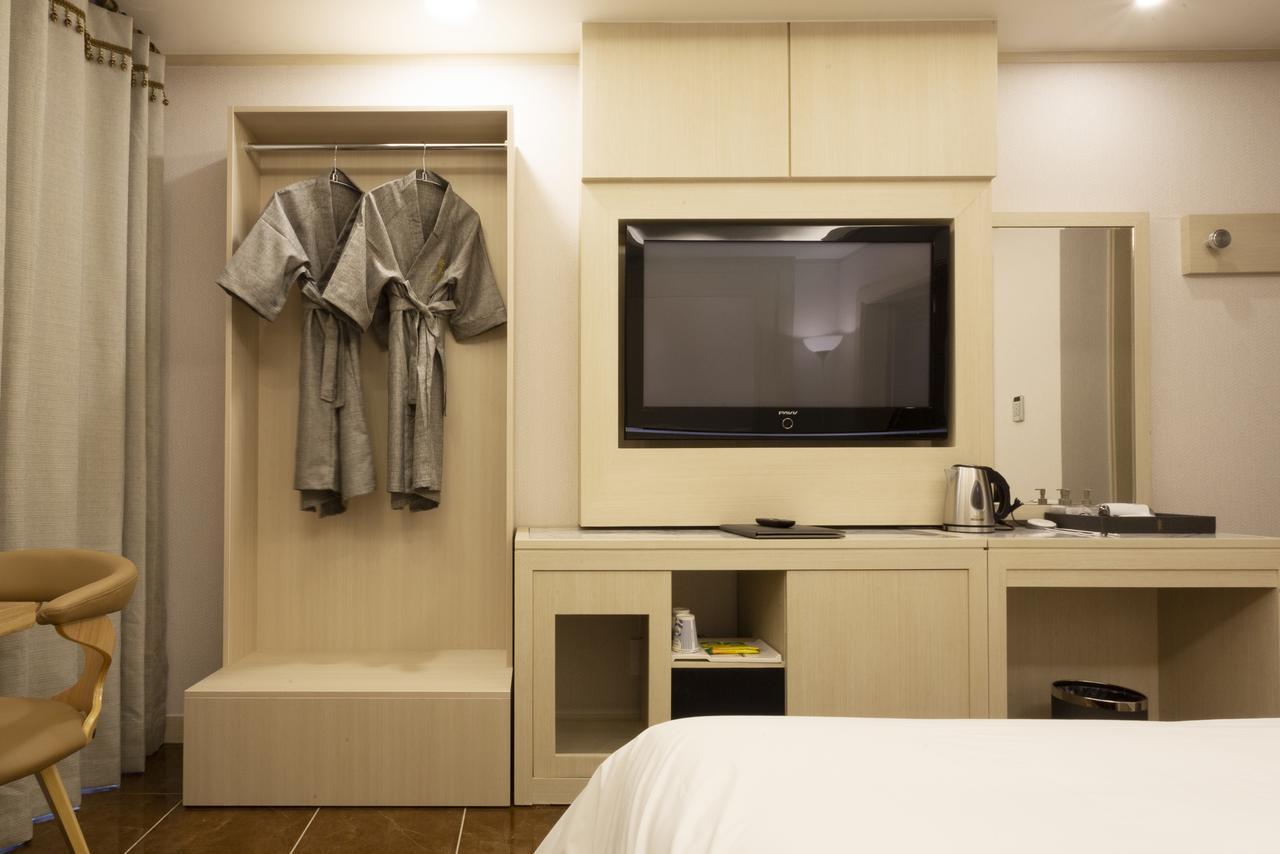 Hotel Tirol Seul Zewnętrze zdjęcie