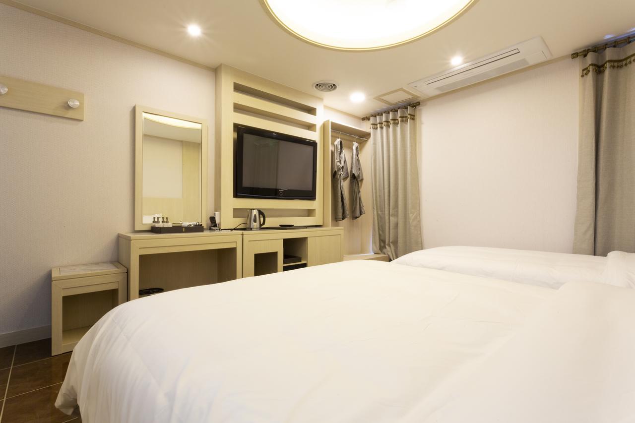 Hotel Tirol Seul Zewnętrze zdjęcie