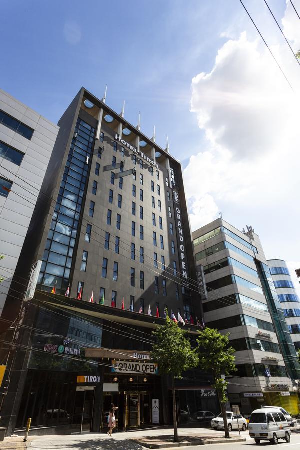 Hotel Tirol Seul Zewnętrze zdjęcie
